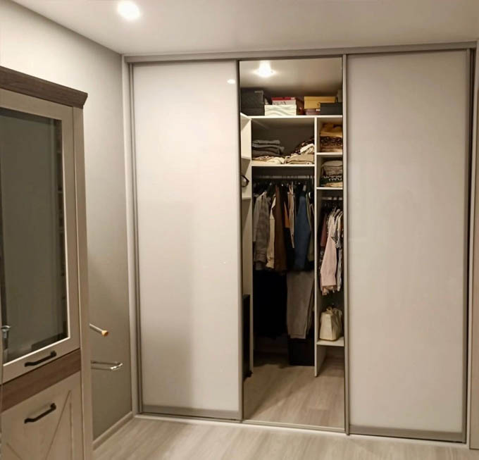 Гардеробные, мебель для прихожей