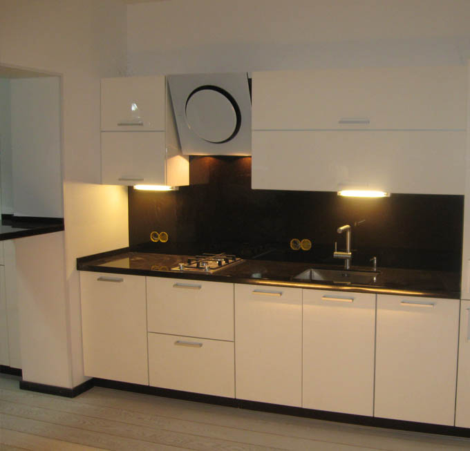 Кухонный гарнитур в стиле Модерн